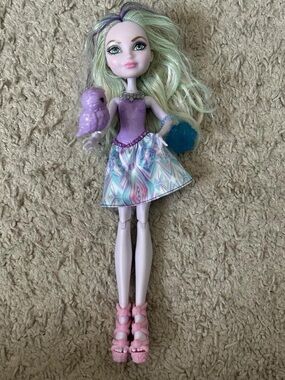 Crystal Winter Sparklizer Ever After High Doll